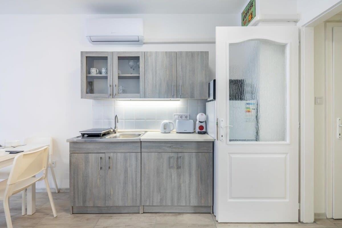 Convenient 2-Room Central Apartment Budapest Bagian luar foto