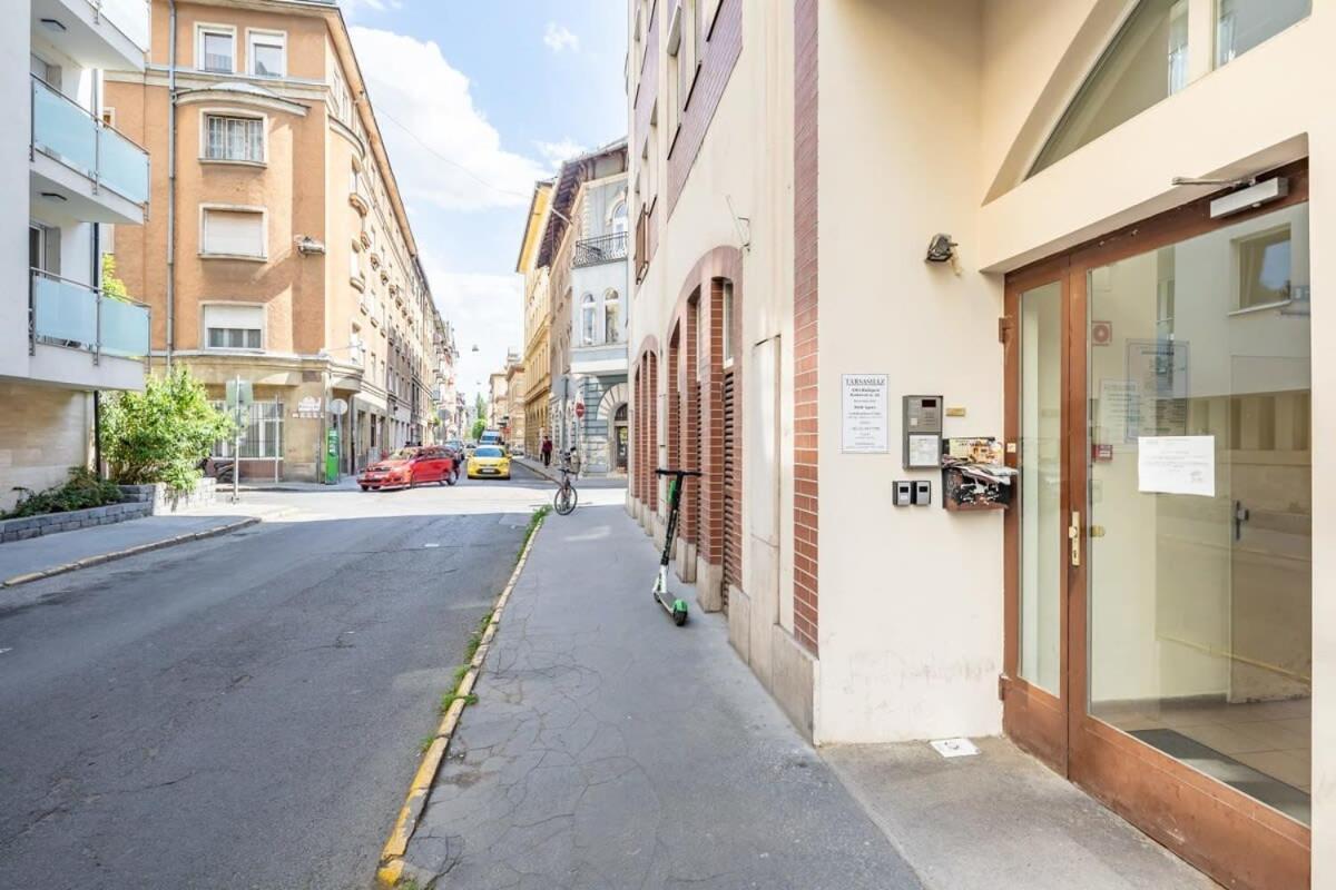 Convenient 2-Room Central Apartment Budapest Bagian luar foto